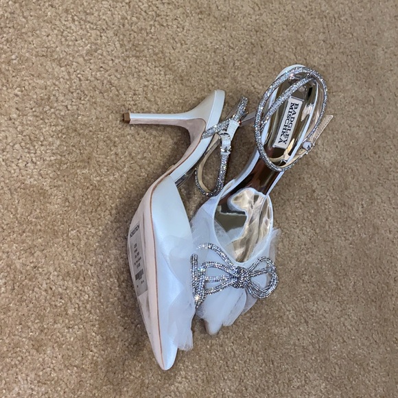 Sacred Bow Pump - Picture 4 of 6